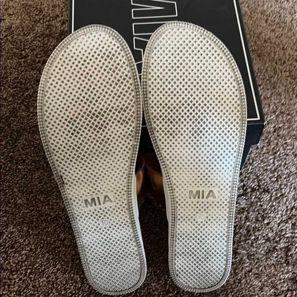 Metallic Rose Gold Slide Sandals - Women size 10